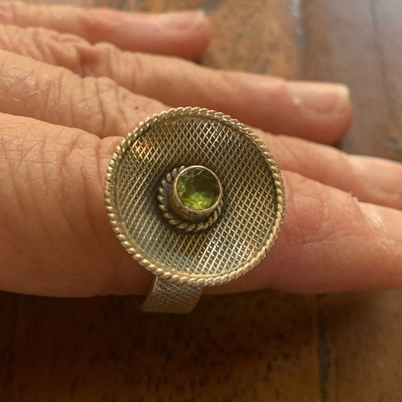 Ring - Picture 4 of 5